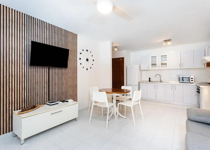 By Agueita Salada El Médano